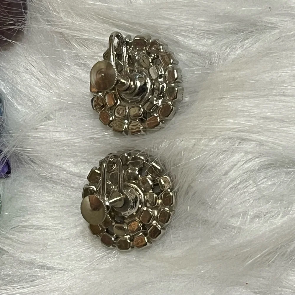Gorgeous Rhinestones Screw Back Vintage Earrings